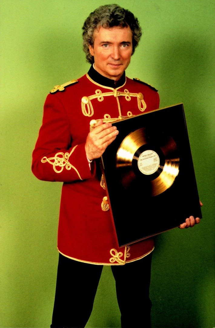 Goldverleihung 1995 in Falkenstein (P. Orloff widmete die Goldene Schallplatte seinem Vater) als Auszeichnungen der Erfolge über Awards und vieles mehr